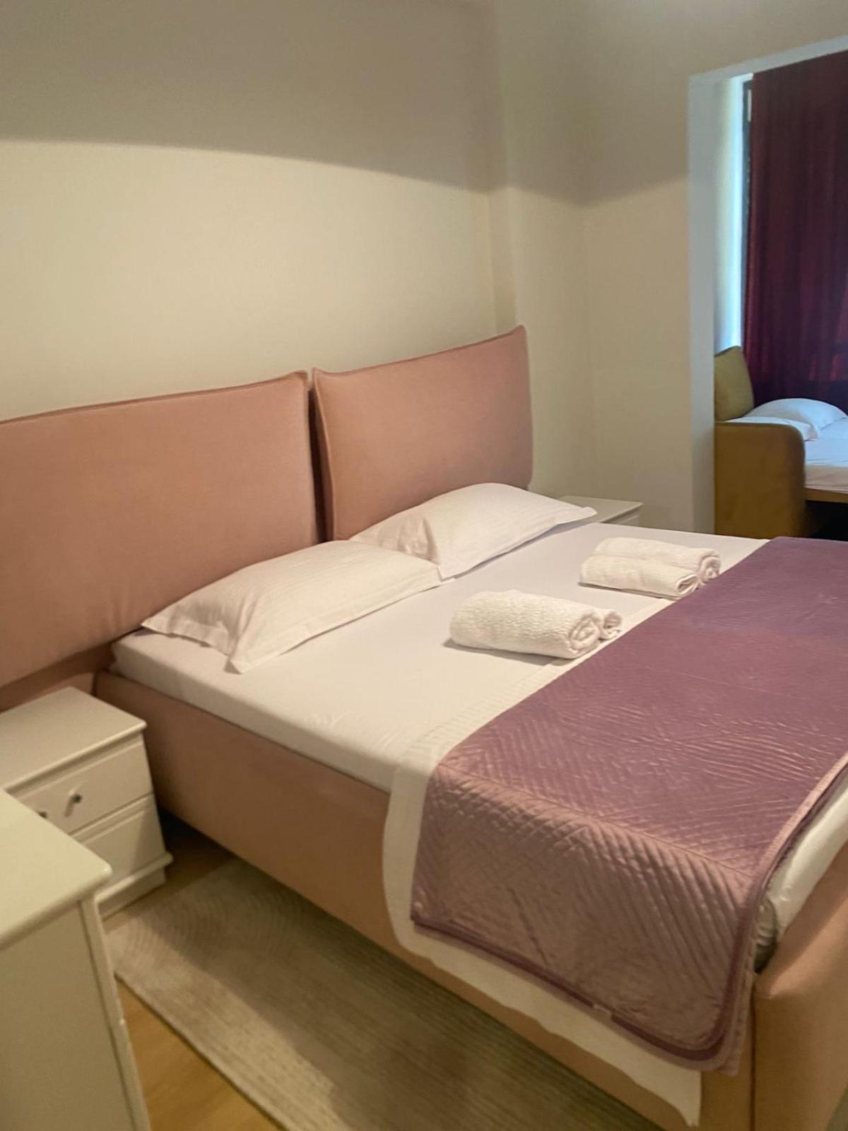 Mina Apartment Tirana Eksteriør billede